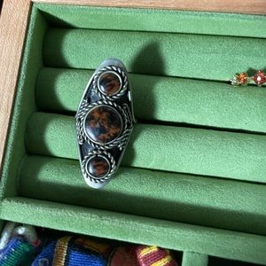 Cute adjustable gem ring